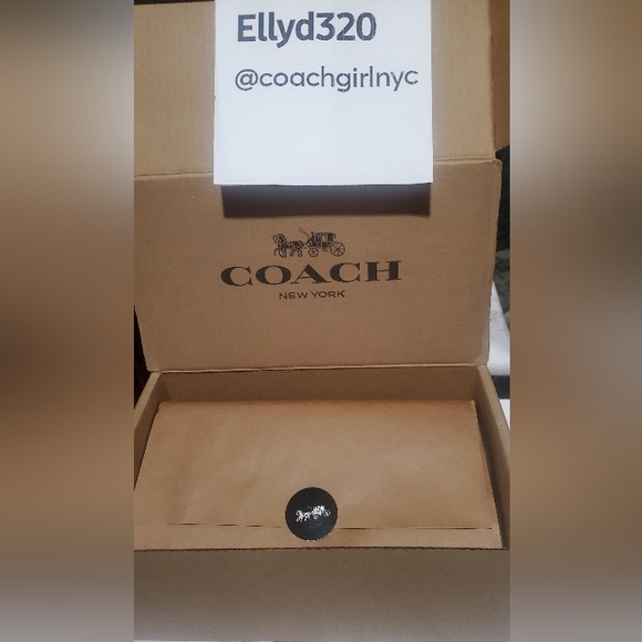 *****SOLD*****Coach Soho Bag 25 In Crystal Signature Jacquard NWT (FIRM PRICE) - Picture 6 of 12